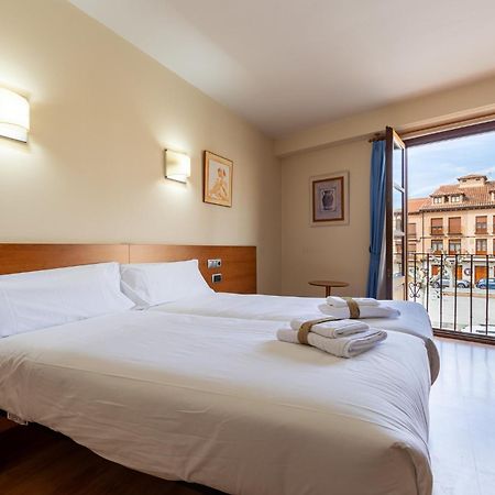 Insidehome Zaravencia Plaza Mayor Toro Esterno foto