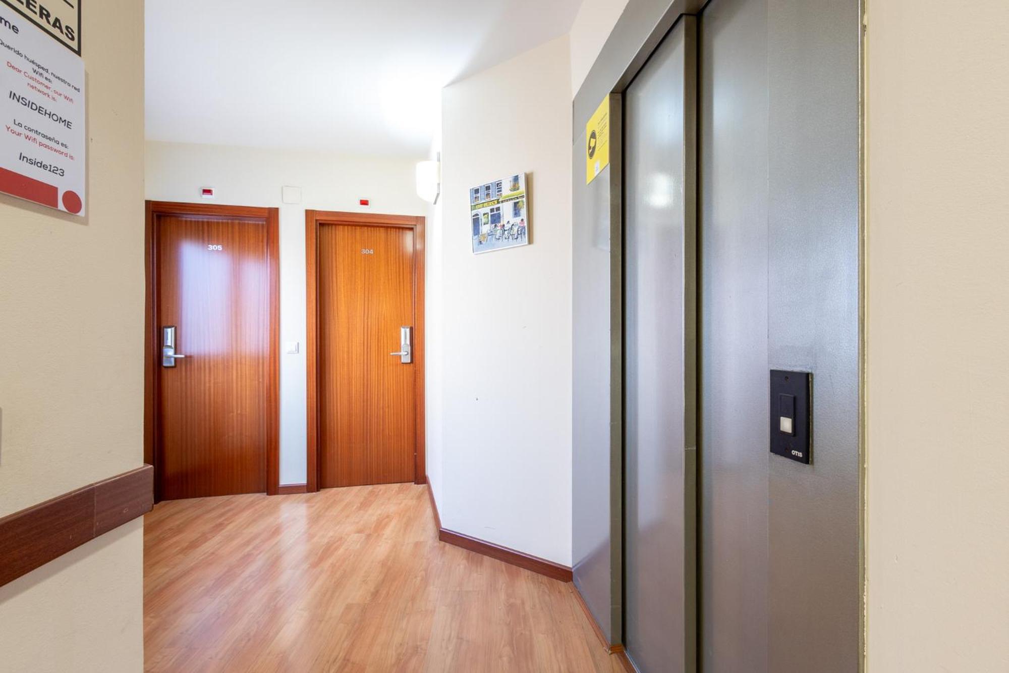 Insidehome Zaravencia Plaza Mayor Toro Esterno foto