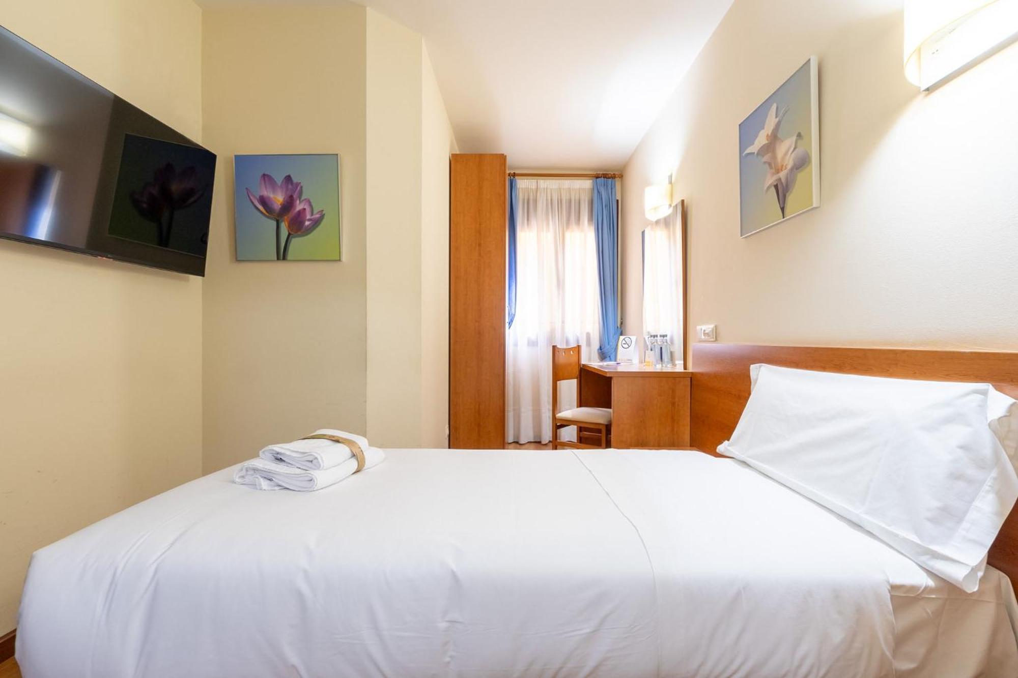 Insidehome Zaravencia Plaza Mayor Toro Esterno foto